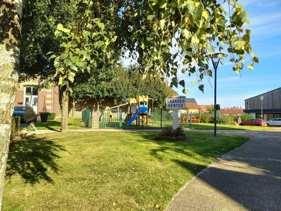 Вилла La Petite Maison Les Grandes-Ventes Экстерьер фото